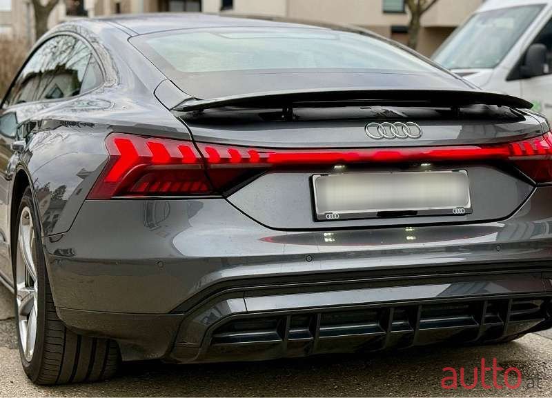 2021' Audi e-tron GT photo #6