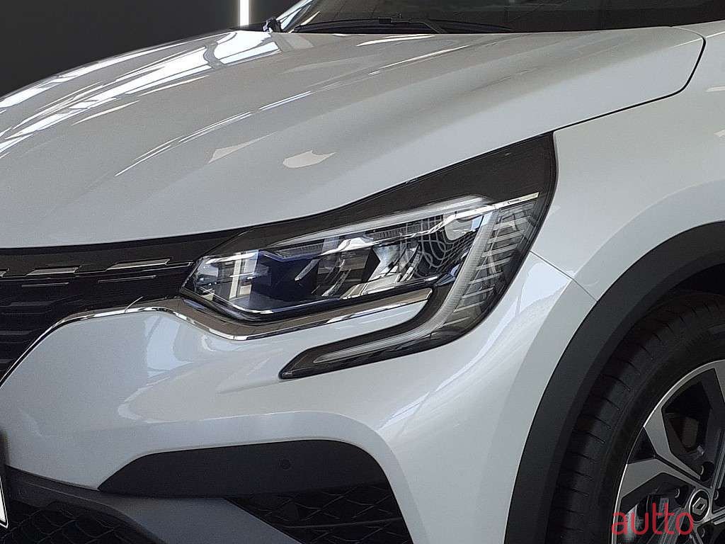 2021' Renault Captur photo #6