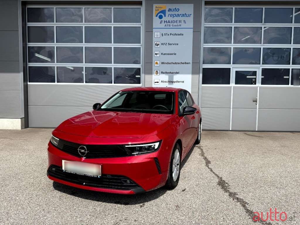 2023' Opel Astra photo #1