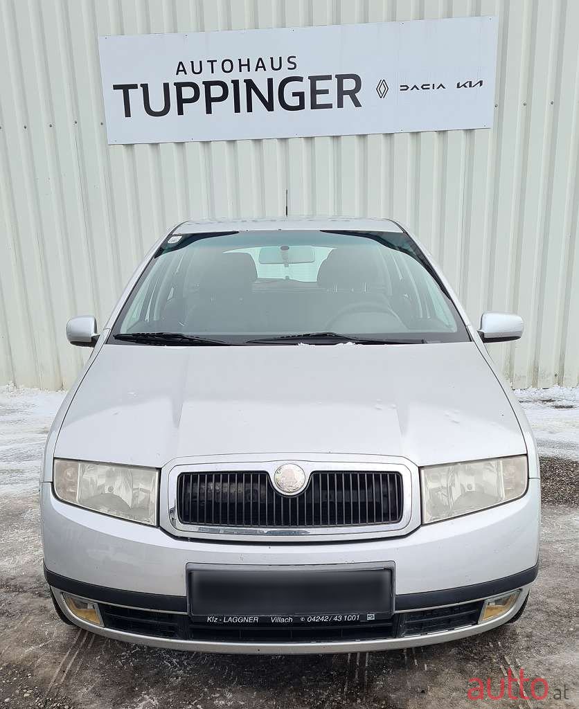 2002' Skoda Fabia photo #2