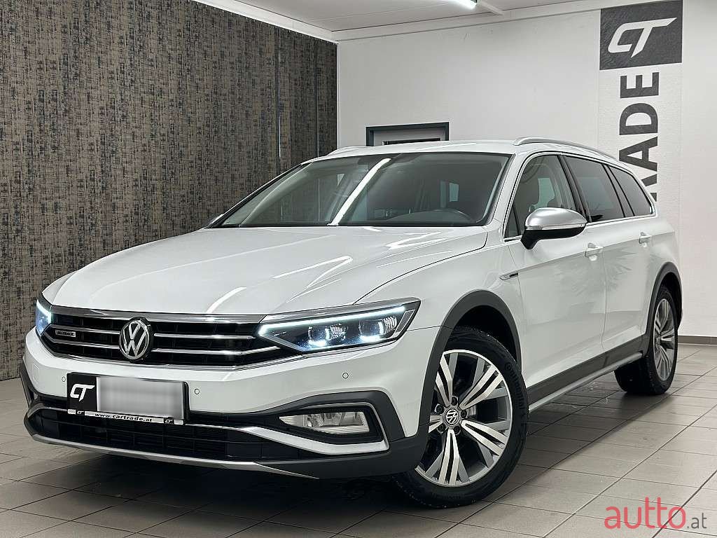 2020' Volkswagen Passat photo #1