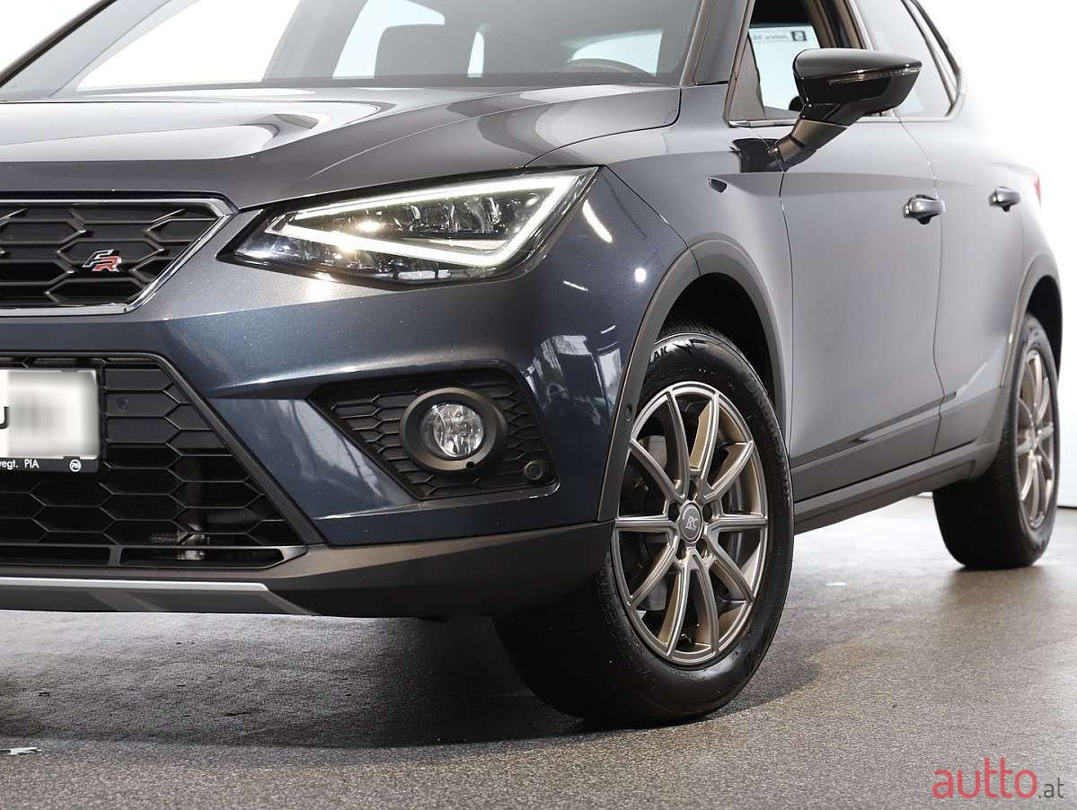 2020' SEAT Arona photo #6