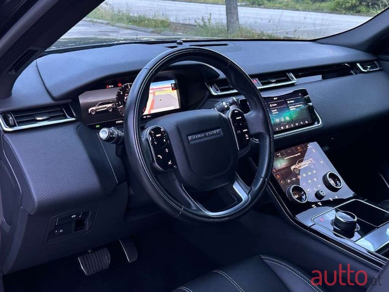 2018' Land Rover Range Rover Velar photo #2