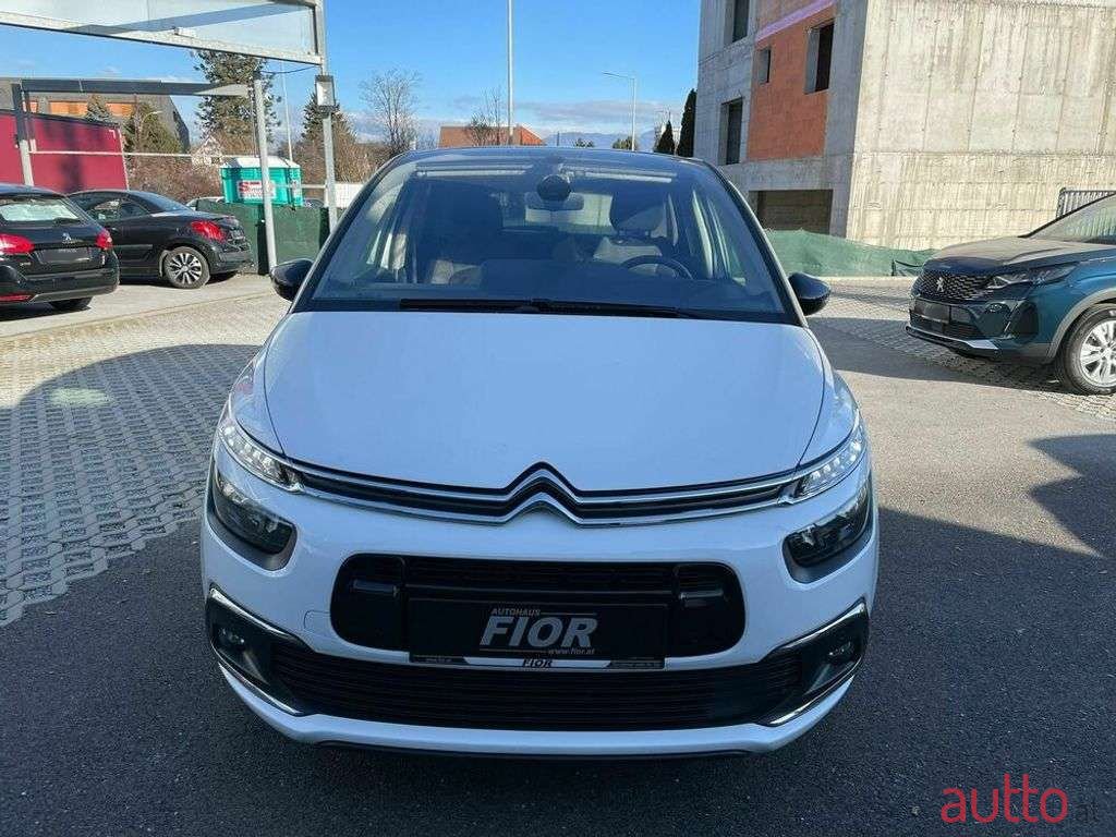 2018' Citroen C4 Picasso photo #2