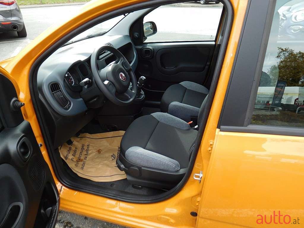 2021' Fiat Panda photo #2