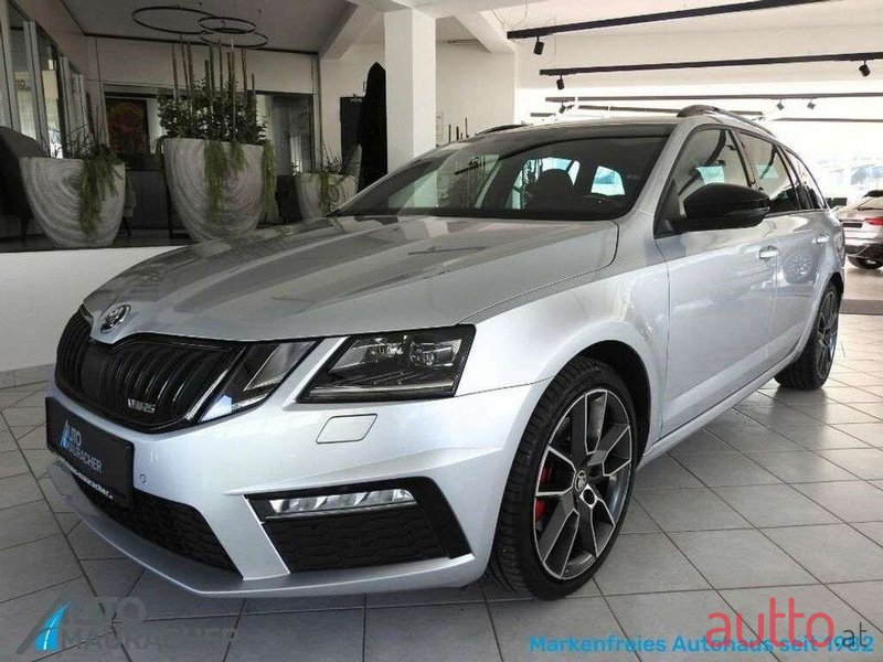 2017' Skoda Octavia photo #1