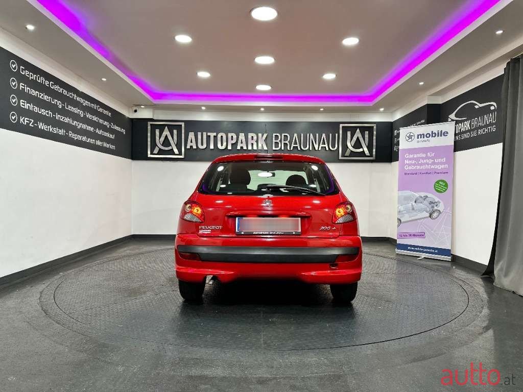 2010' Peugeot 206 photo #5