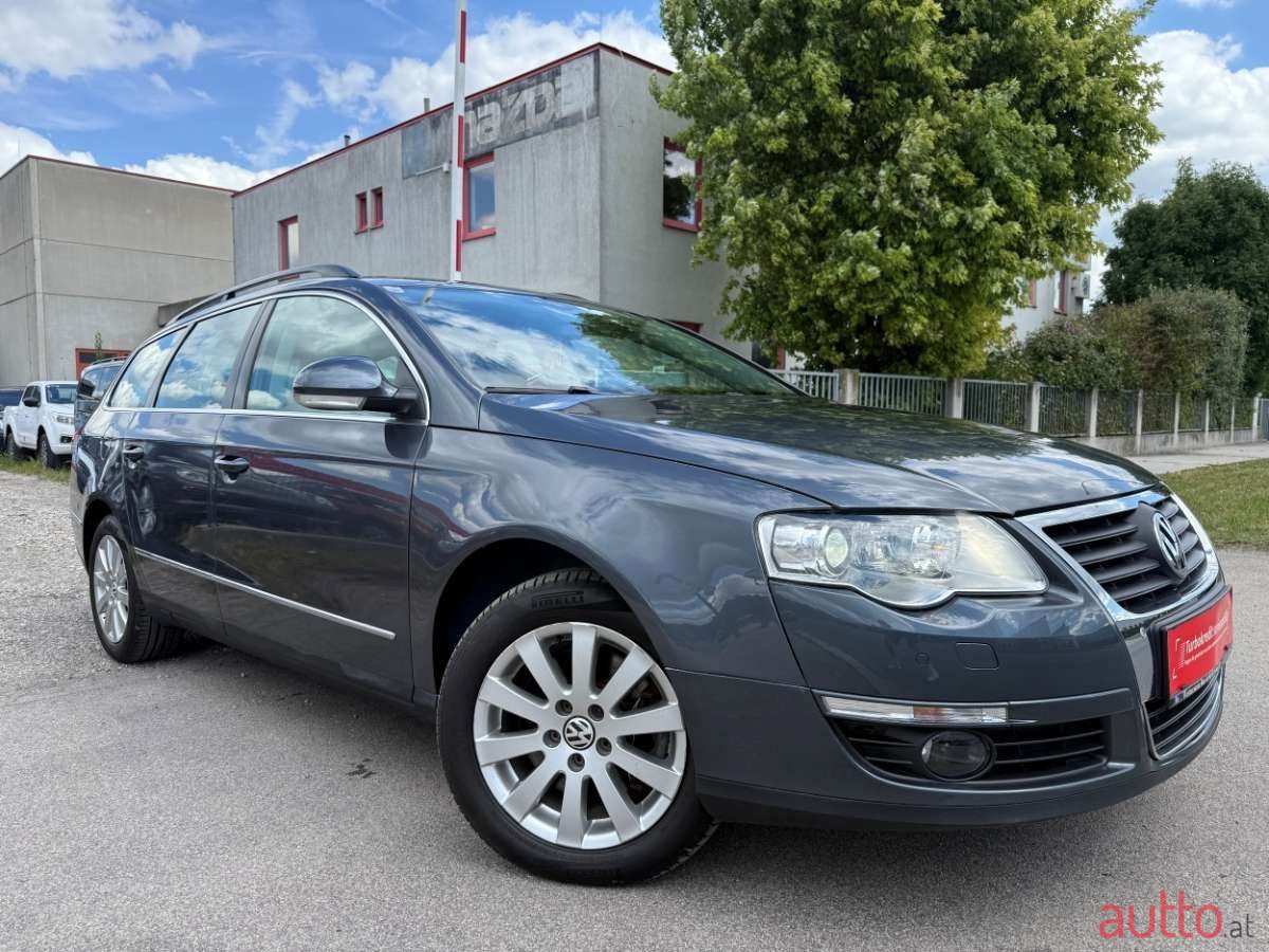 2010' Volkswagen Passat photo #4