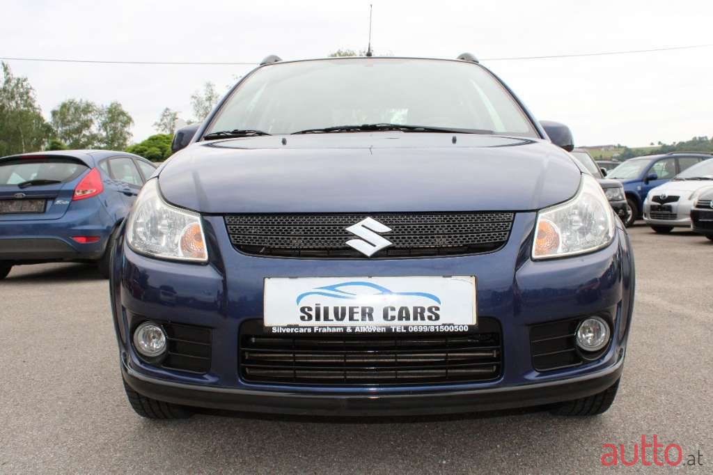 2009' Suzuki SX4 photo #1