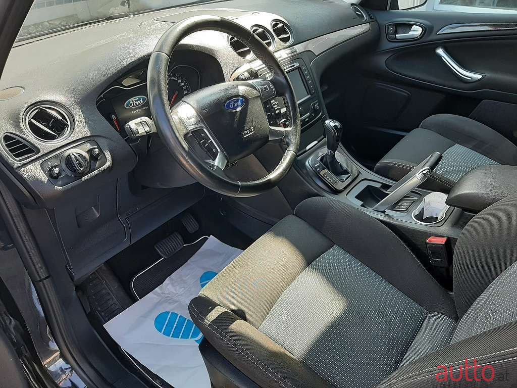 2014' Ford S-Max photo #4