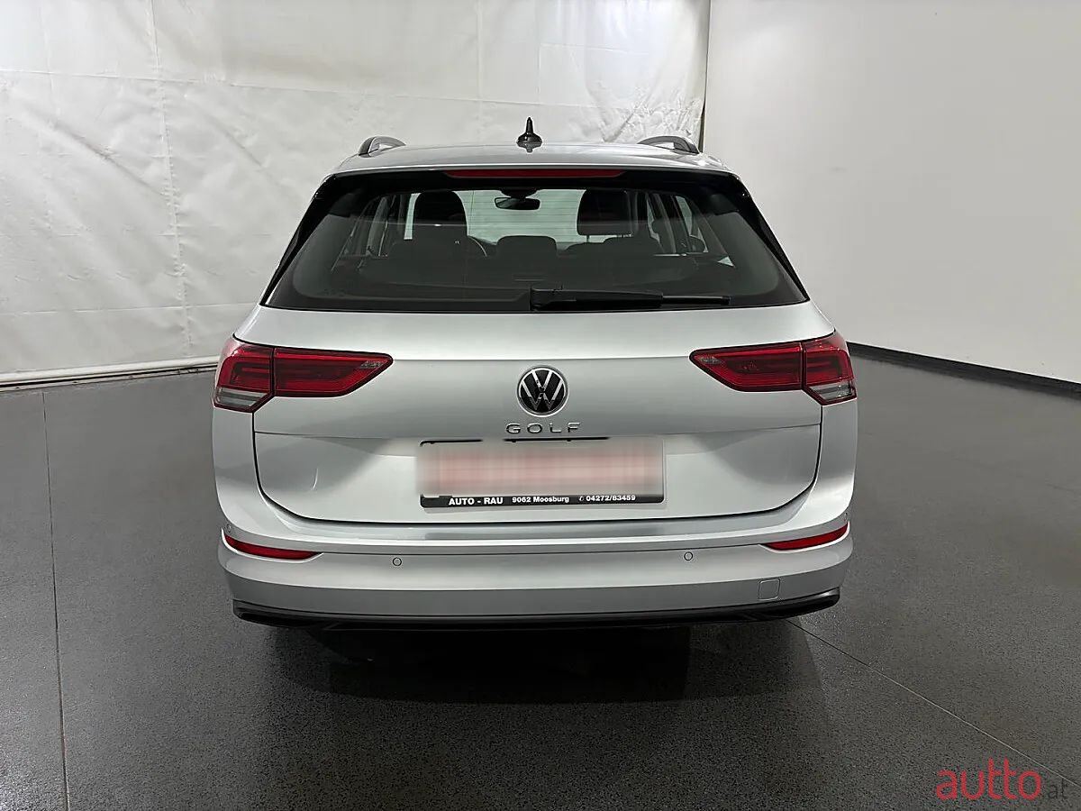 2024' Volkswagen Golf photo #5