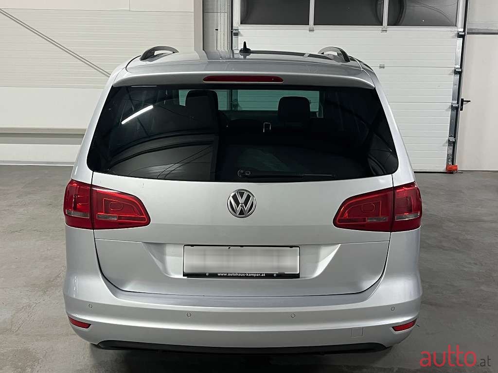 2015' Volkswagen Sharan photo #5