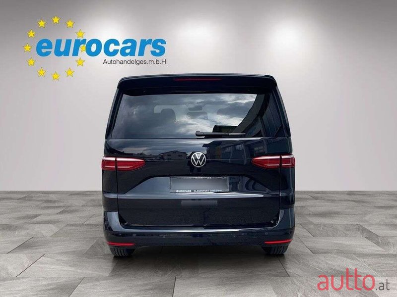 2023' Volkswagen Multivan photo #5