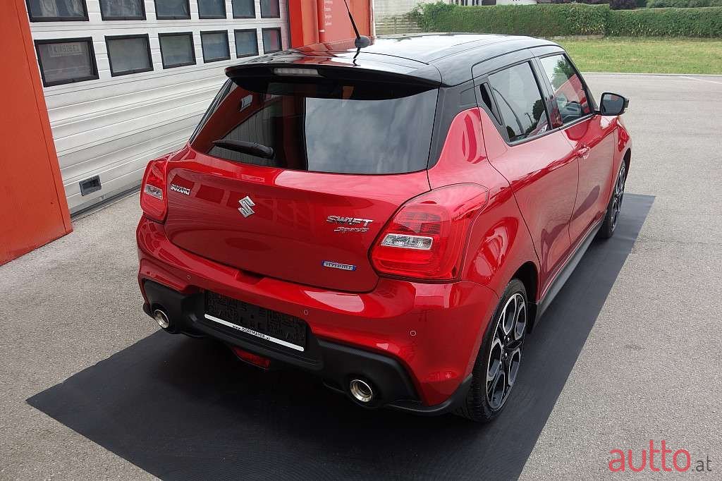 2020' Suzuki Swift photo #3
