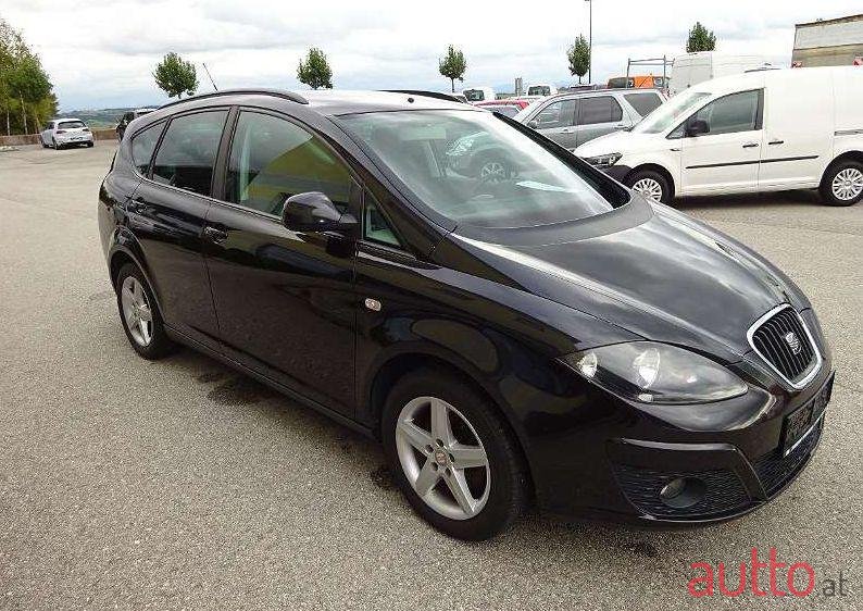 2010' SEAT Altea Xl photo #1