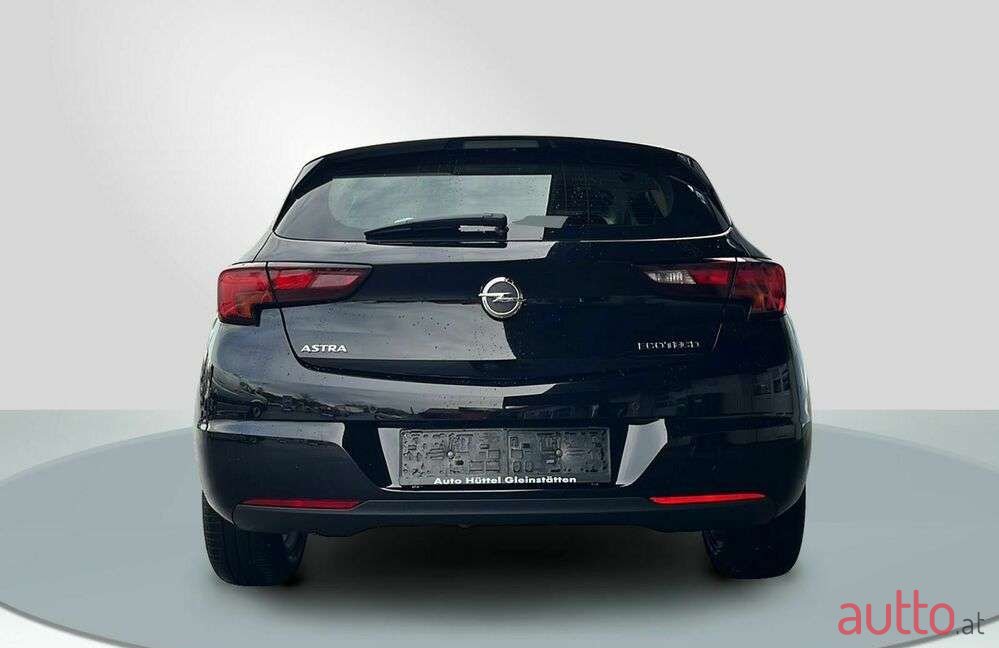 2018' Opel Astra photo #5