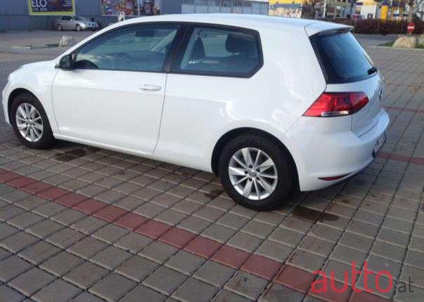 2014' Volkswagen Golf photo #2