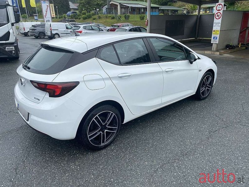 2019' Opel Astra photo #4