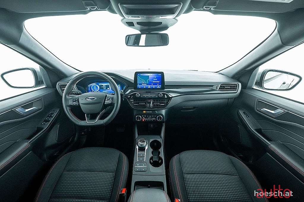 2023' Ford Kuga photo #5