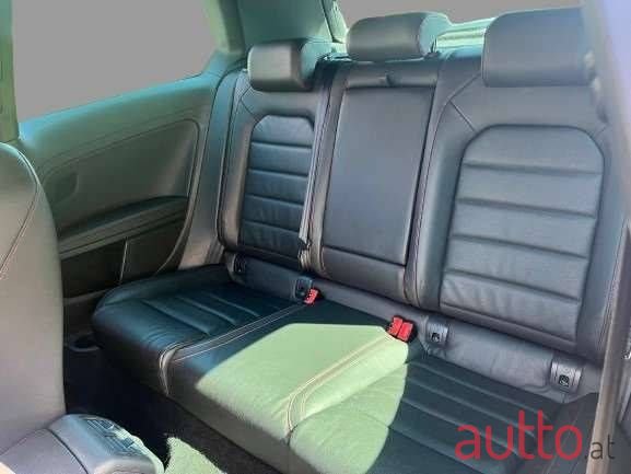 2016' Volkswagen Golf photo #5