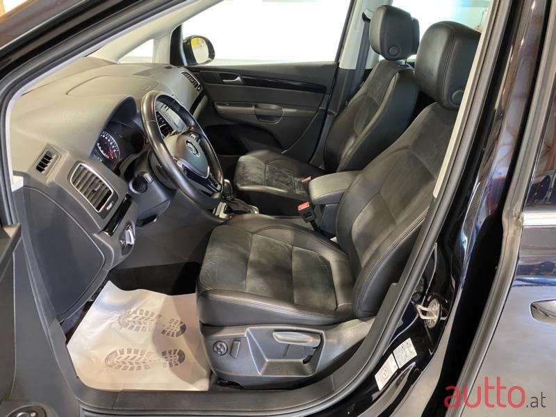 2018' Volkswagen Sharan photo #1