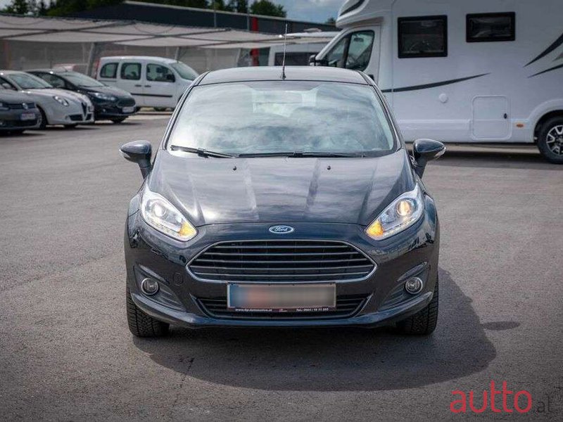 2015' Ford Fiesta photo #5