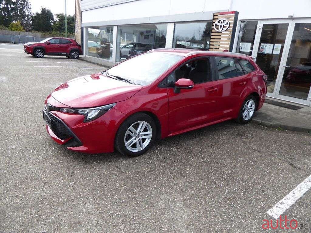 2020' Toyota Corolla photo #2