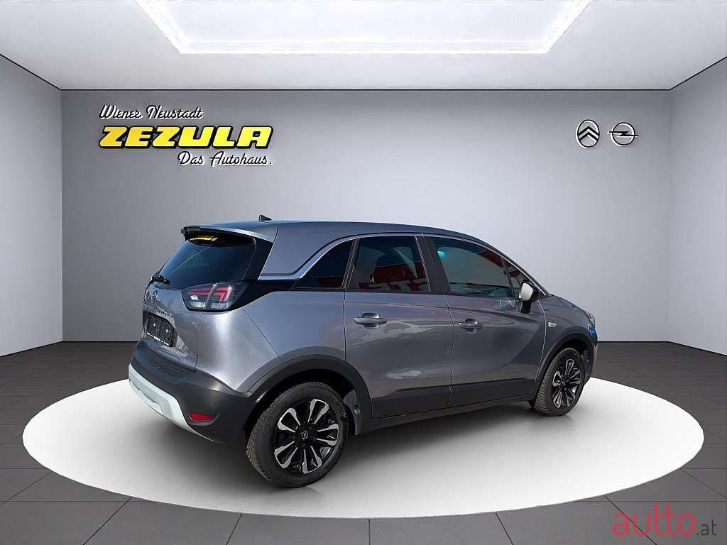 2022' Opel Crossland photo #3