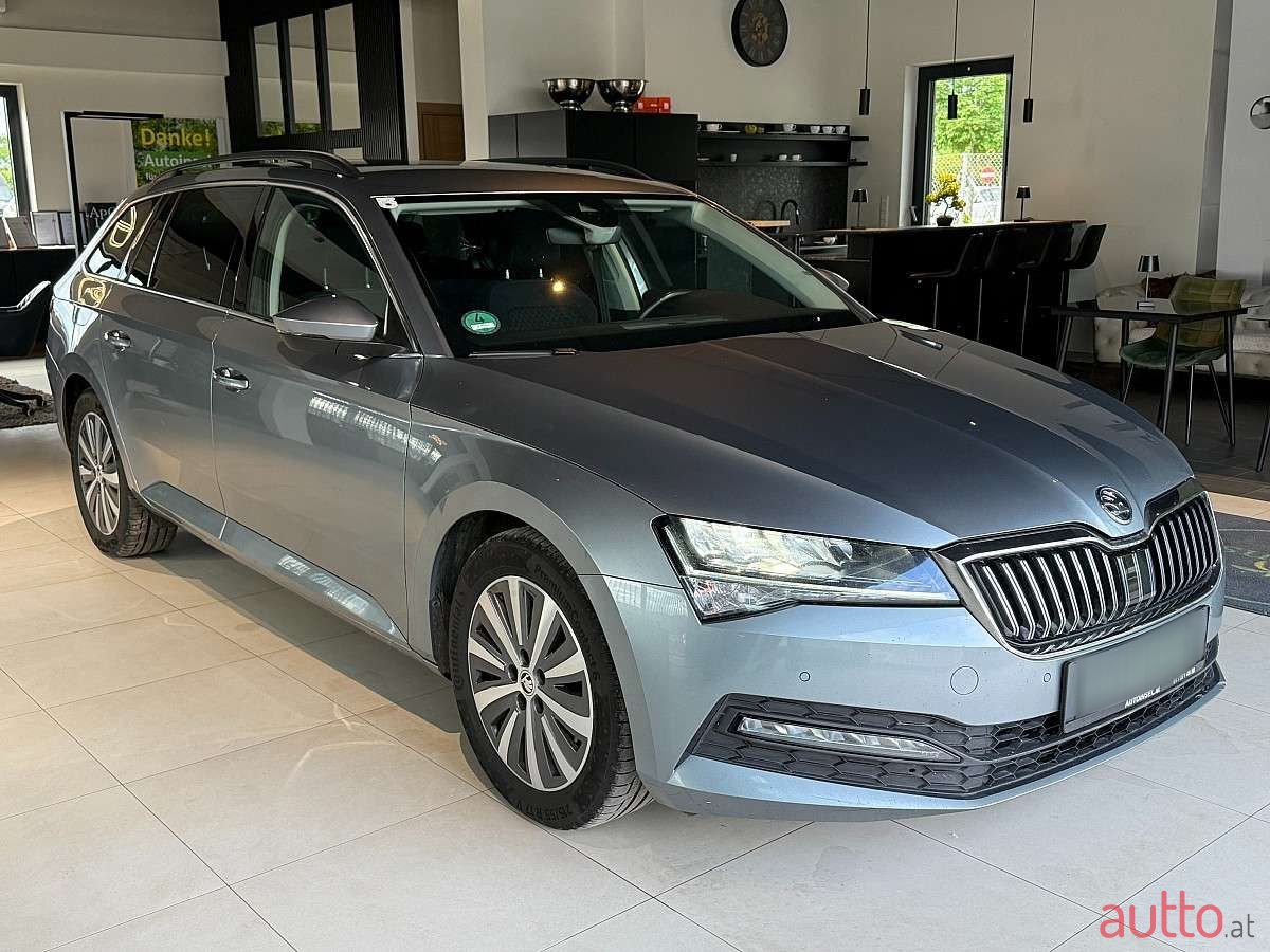 2020' Skoda Superb photo #1