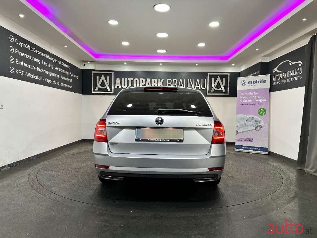 2018' Skoda Octavia photo #6