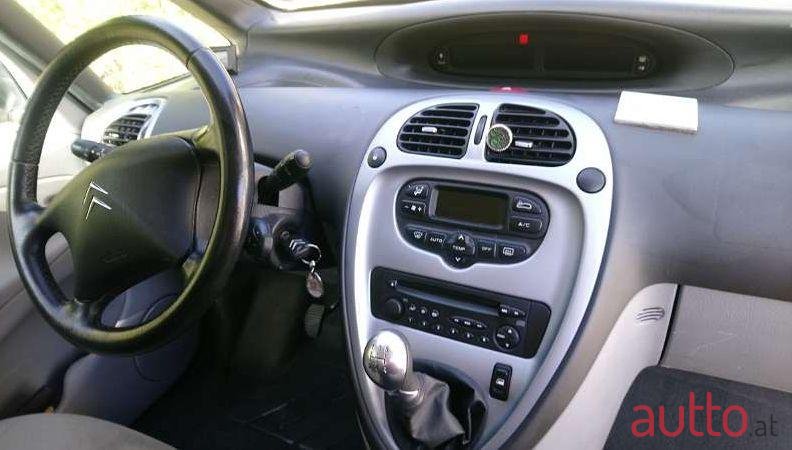 2009' Citroen Xsara photo #4