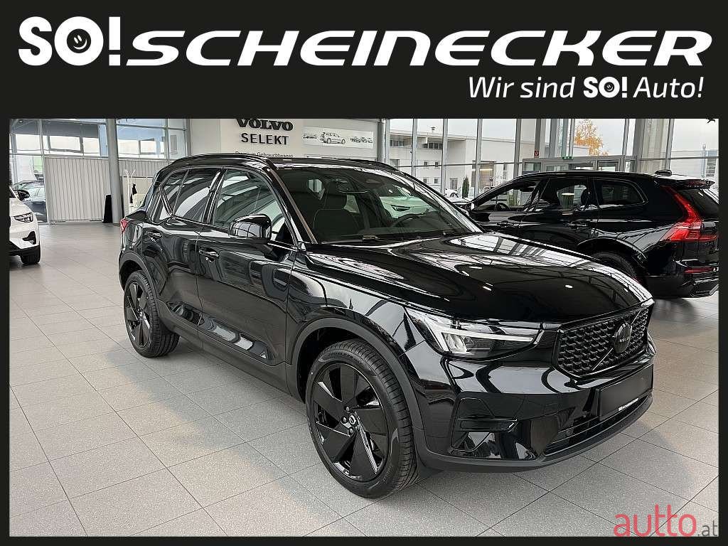 2024' Volvo XC40 photo #1