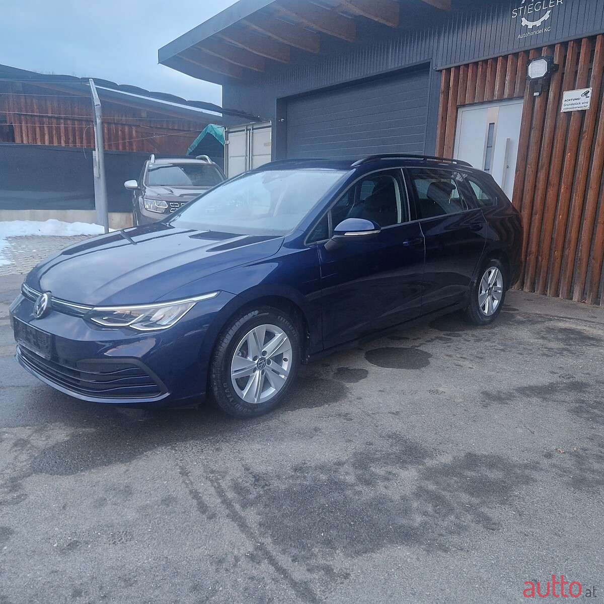 2021' Volkswagen Golf photo #1