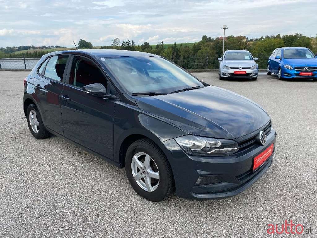 2018' Volkswagen Polo photo #2