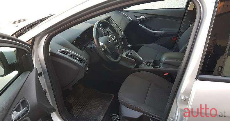 2014' Ford Focus photo #2