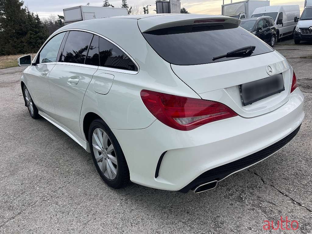 2015' Mercedes-Benz Cla-Klasse photo #4