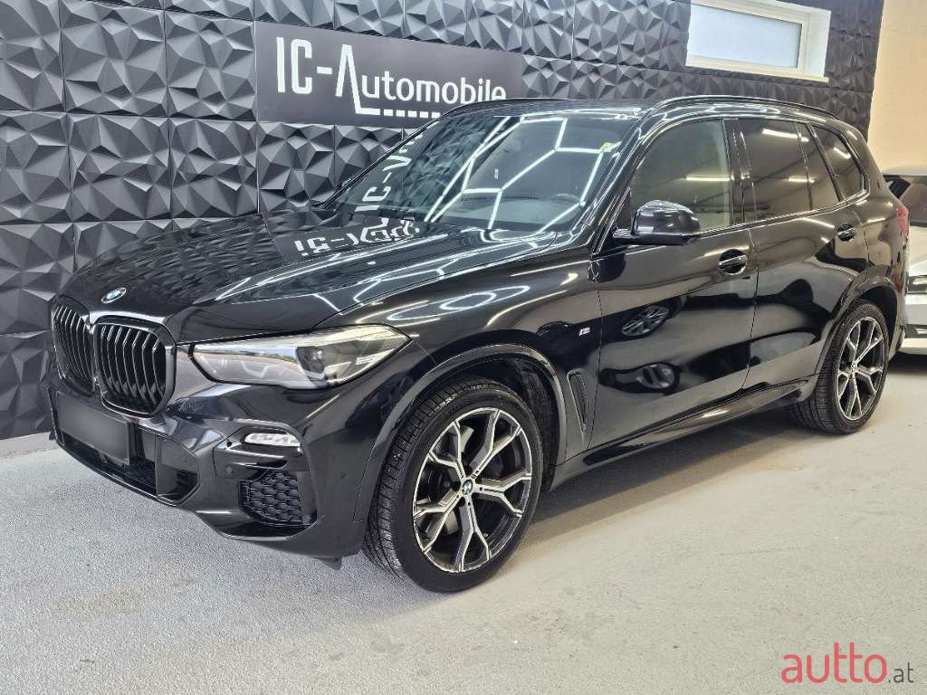 2019' BMW X5 photo #1