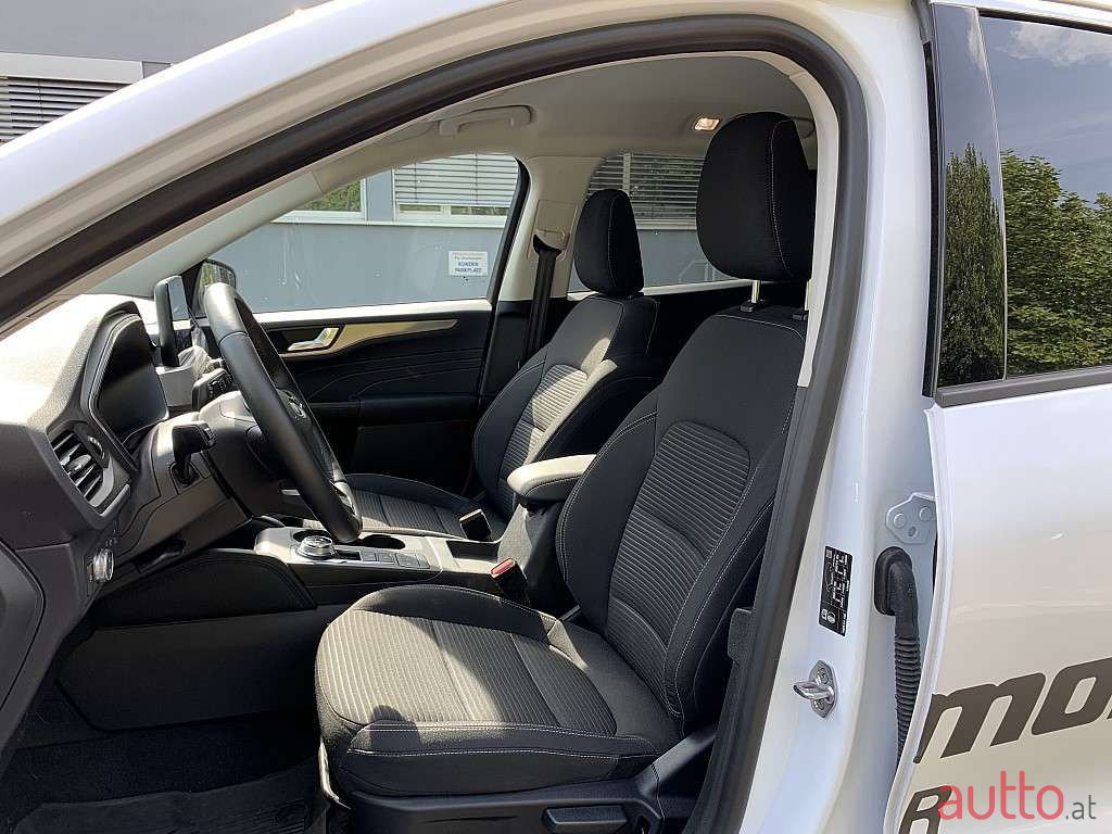 2021' Ford Kuga photo #6