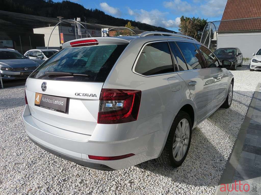 2018' Skoda Octavia photo #6