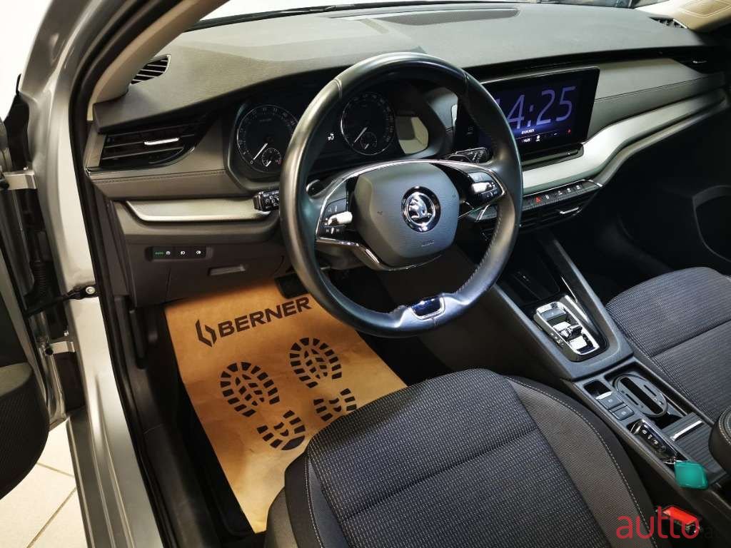 2021' Skoda Octavia photo #6