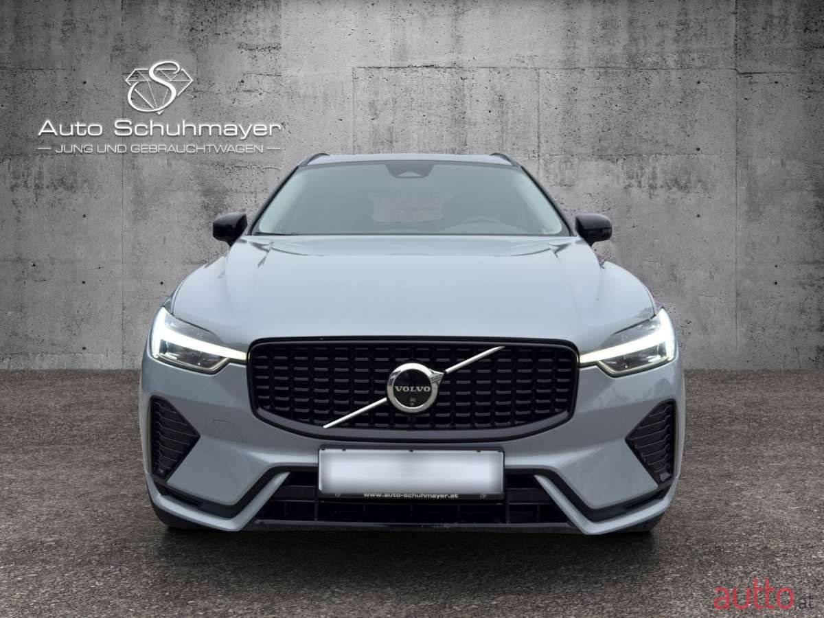 2023' Volvo XC60 photo #2