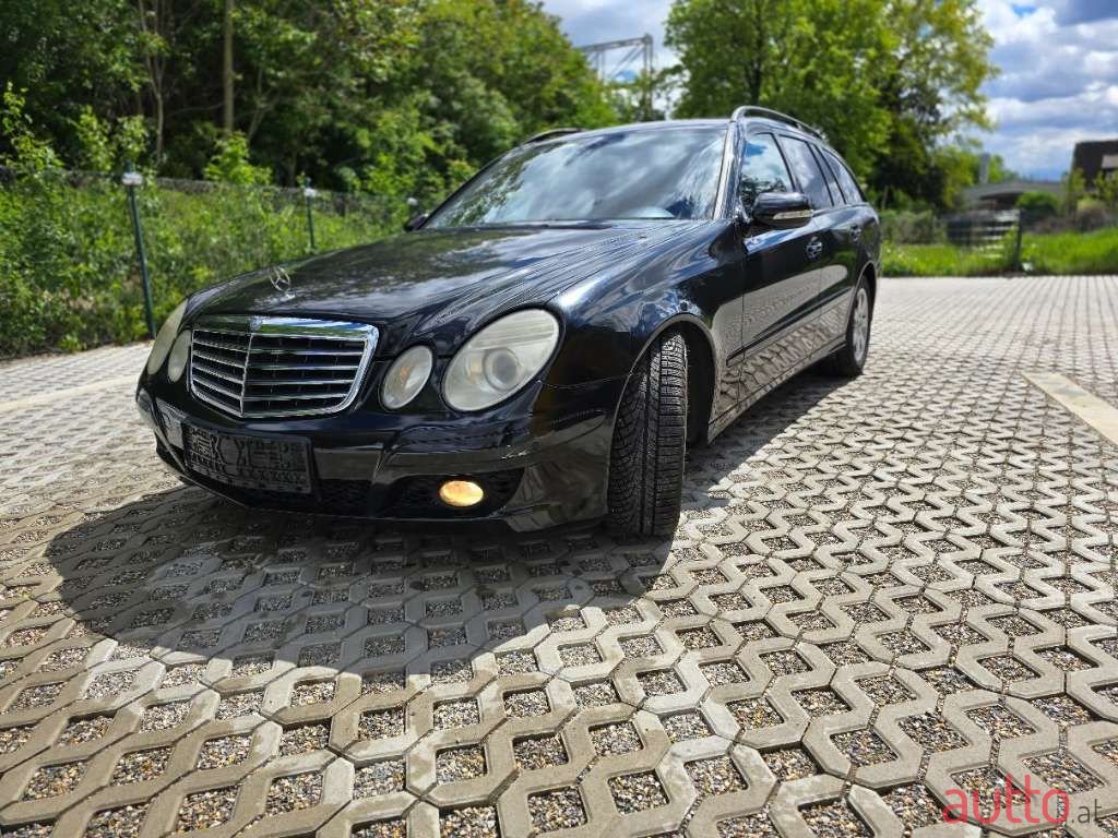 2007' Mercedes-Benz E-Klasse photo #2