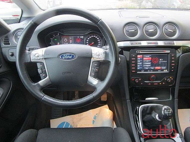 2014' Ford S-Max photo #6