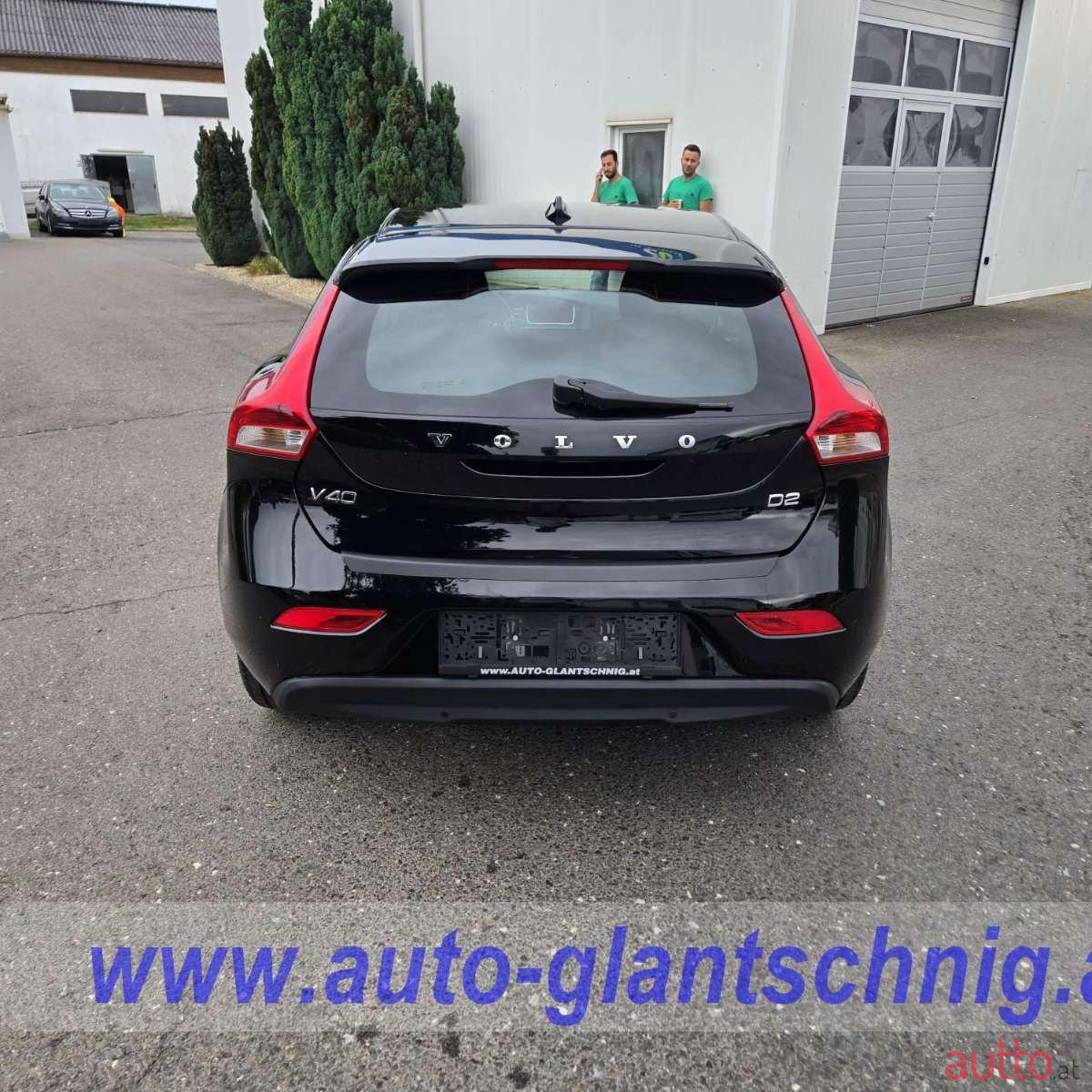 2017' Volvo V40 photo #3