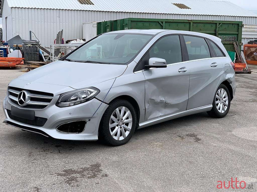 2015' Mercedes-Benz B-Klasse photo #4