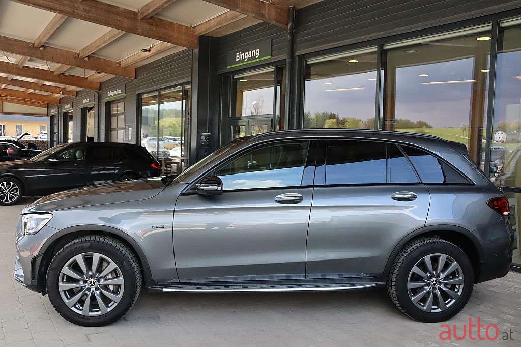 2020' Mercedes-Benz Glc-Klasse photo #2