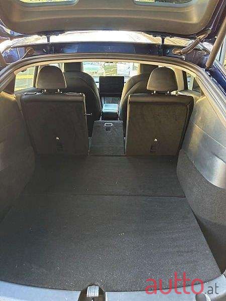 2022' Tesla Model Y photo #2