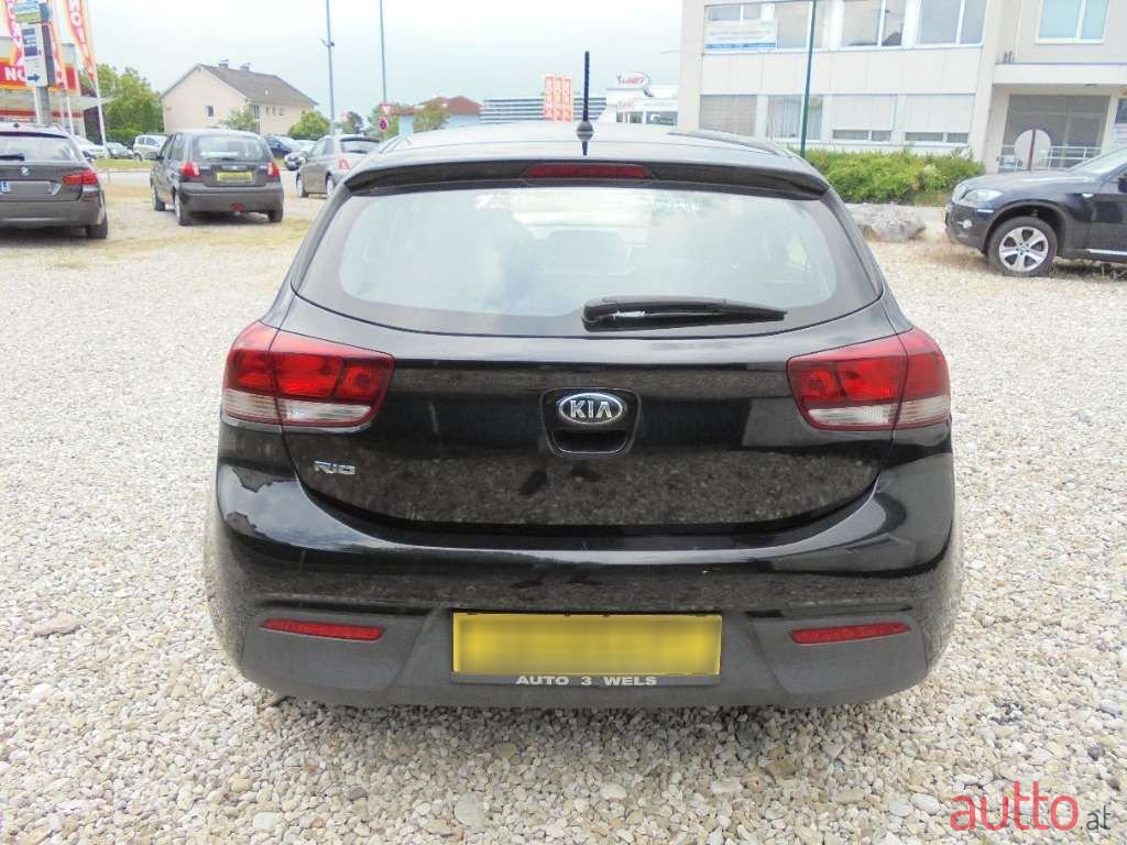2017' Kia Rio photo #4