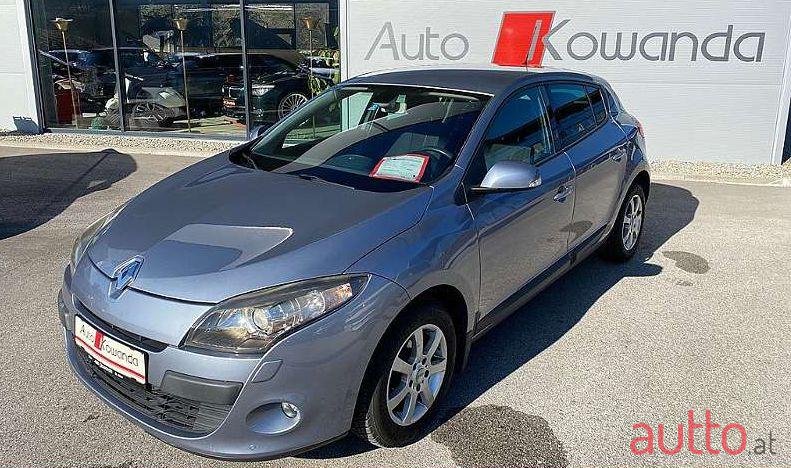 2009' Renault Megane photo #1
