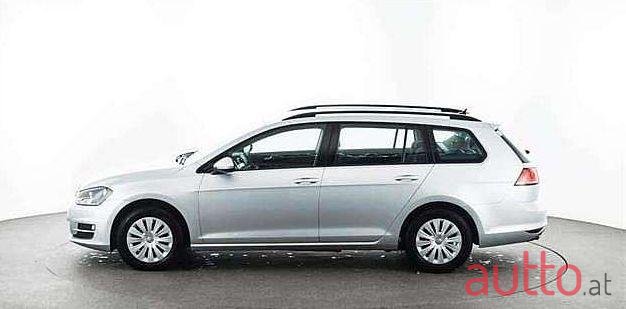 2016' Volkswagen Golf photo #1